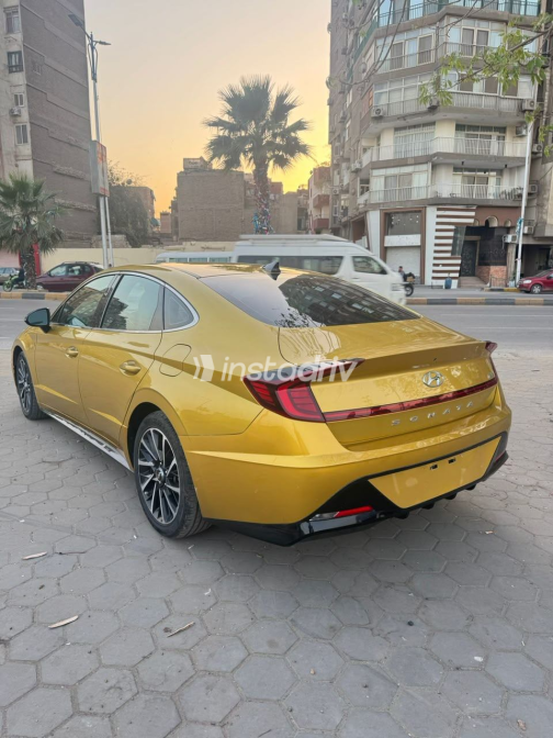 Hyundai Sonata 2019 Gold Automatic Used for Sale in Greater Cairo ( Cairo + Giza) - 1