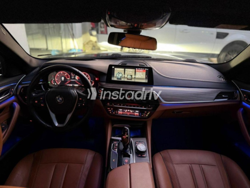 BMW 520 2018 Black Automatic Used for Sale in Nasr city - 6