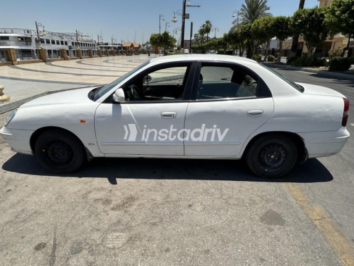 Daewoo Nubira 2 2002 White Manual Used for Sale in Luxor - 1