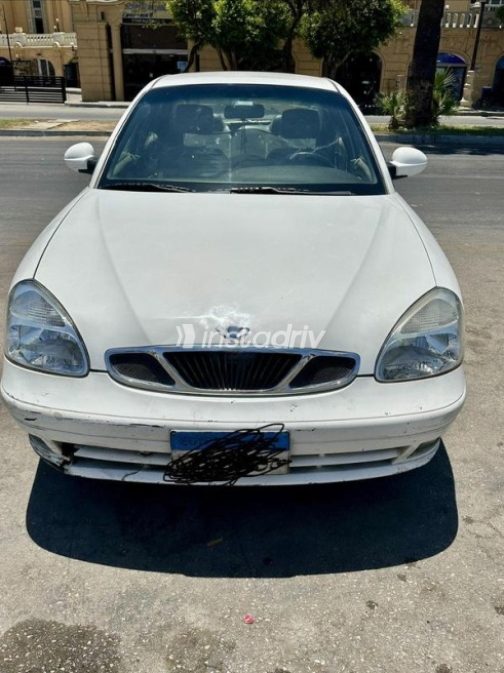 Daewoo Nubira 2 2002 White Manual Used for Sale in Luxor - 4