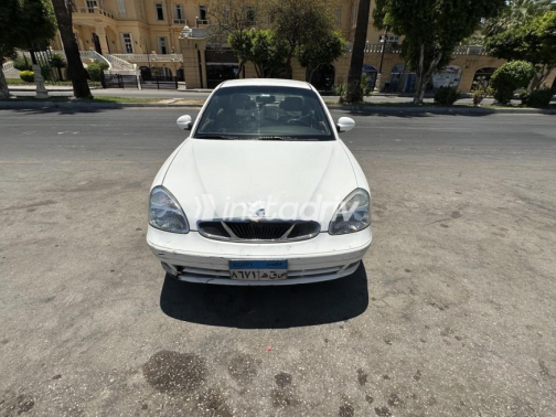 Daewoo Nubira 2 2002 White Manual Used for Sale in Luxor - 5