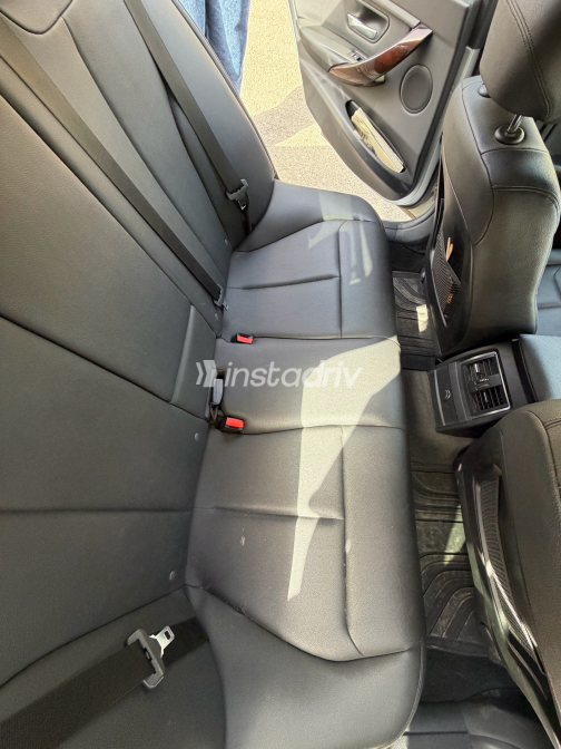 BMW 320 2018 Silver Automatic Used for Sale in Giza - 1
