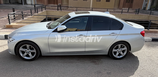 BMW 320 2018 Silver Automatic Used for Sale in Giza - 2