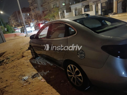 هيونداي إلنترا اتش دى 2015 فضي أوتوماتيك مستعملة للبيع في الجيزة - 6