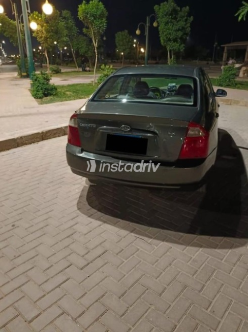 Kia Cerato 2006 Gray Manual Used for Sale in Hurghada - 3