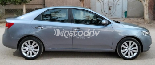 Kia Cerato 2010 Blue Automatic Used for Sale in Cairo - 6