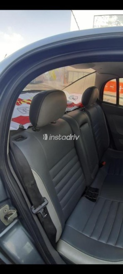 Opel Astra 2004 Dark Gray Automatic Used for Sale in Suez  - 7