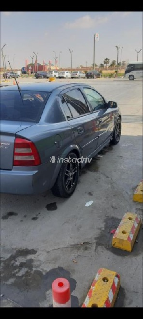Opel Astra 2004 Dark Gray Automatic Used for Sale in Suez  - 9