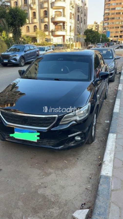 بيجو 301 2020 أسود أوتوماتيك مستعملة للبيع في المقطم - 1
