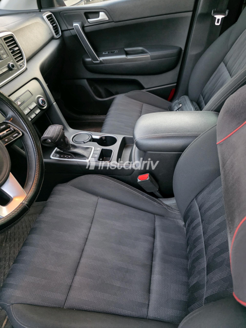 Kia Sportage 2020 Red Automatic Used for Sale in Cairo - 9