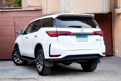 Toyota Fortuner 2025 White Automatic Used for Sale in Cairo - 10