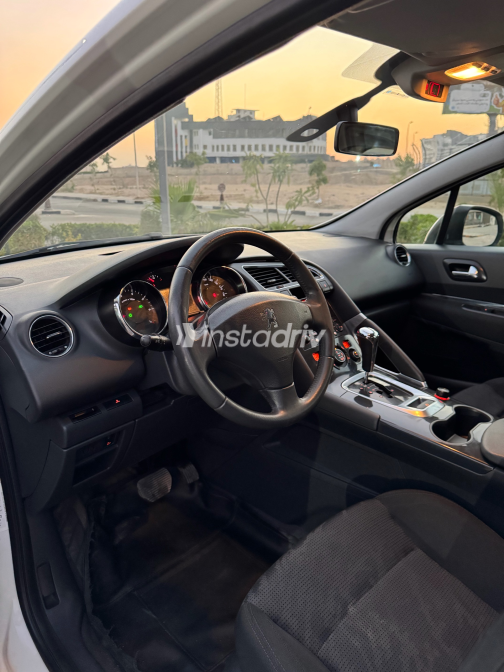 Peugeot 3008 2013 White Automatic Used for Sale in Cairo - 3