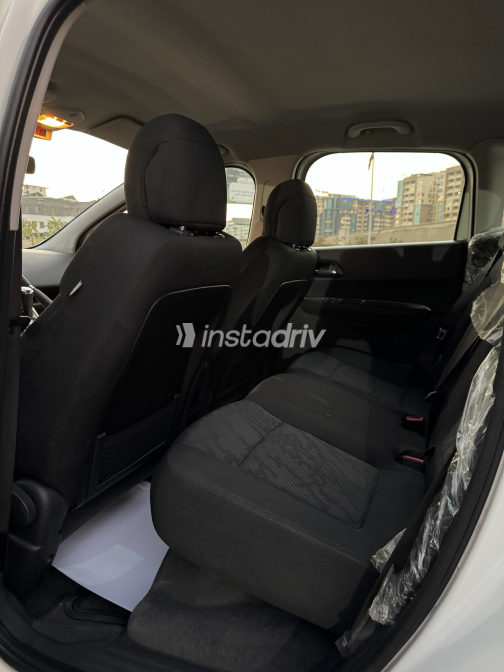 Peugeot 3008 2013 White Automatic Used for Sale in Cairo - 4