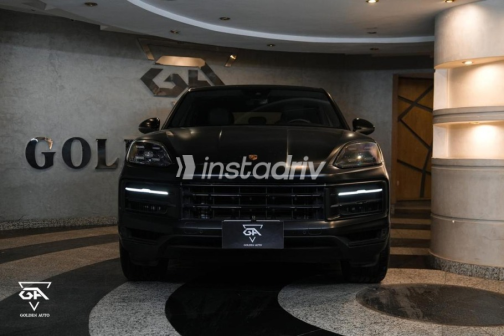 Porsche Cayenne S 2024 Black Automatic Used for Sale in Cairo - 1