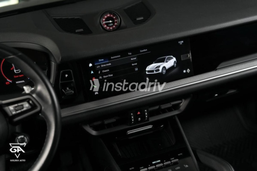 Porsche Cayenne S 2024 Black Automatic Used for Sale in Cairo - 7