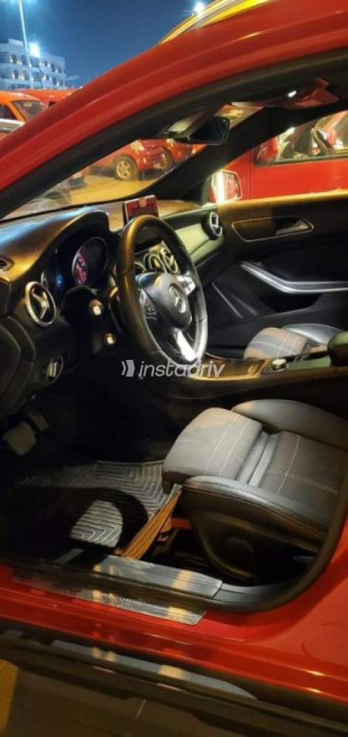 Mercedes GLA 200 2017 Red Automatic Used for Sale in Maadi - 8