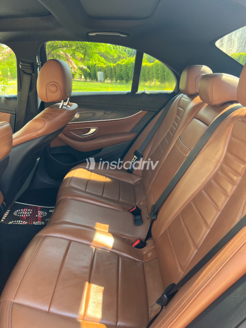 Mercedes E 300 2019 Black Automatic Used for Sale in Cairo - 2