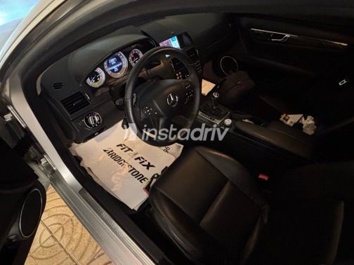 Mercedes C 200 2009 Silver Automatic Used for Sale in Cairo - 1