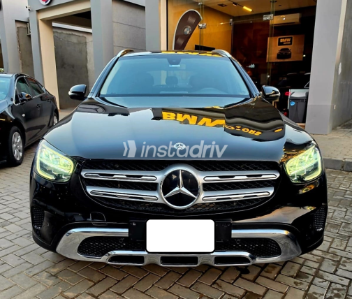 مرسيدس GLC 200 2021 أسود أوتوماتيك مستعملة للبيع في مدينة نصر - 2