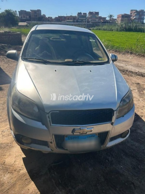 Chevrolet Aveo 2015 Silver Automatic Used for Sale in Giza - 1