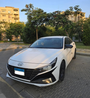 Hyundai Elantra CN7 2021 White Automatic Used for Sale in Madinaty