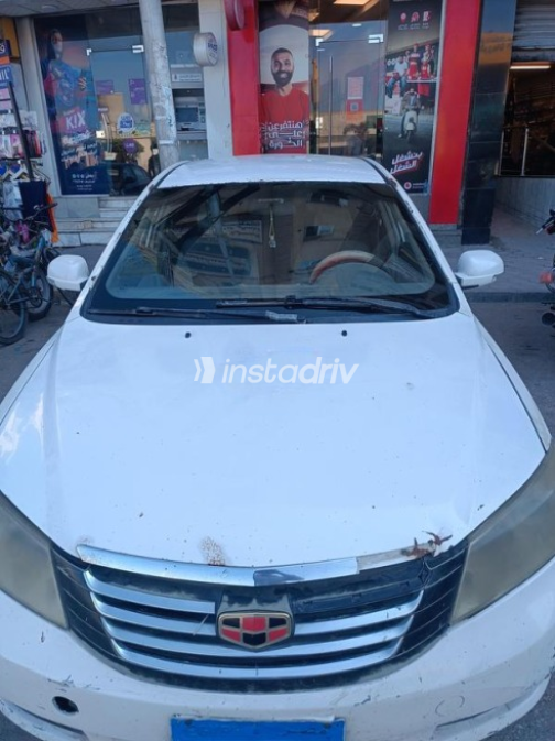 Geely Emgrand 2014 White Manual Used for Sale in El Mahalla - 3