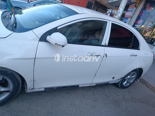 Geely Emgrand 2014 White Manual Used for Sale in El Mahalla - 4