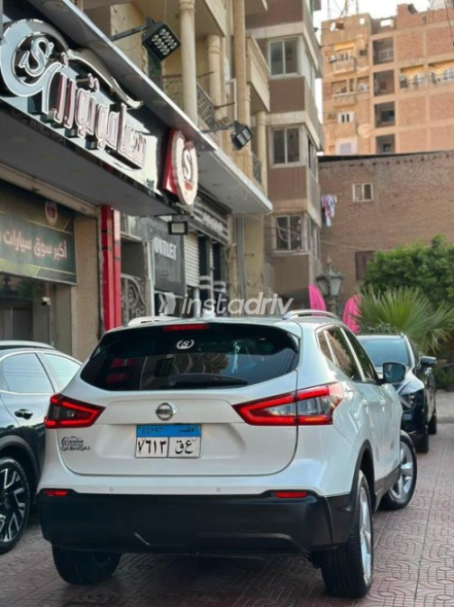 Nissan Qashqai 2019 White Automatic Used for Sale in Greater Cairo ( Cairo + Giza) - 2