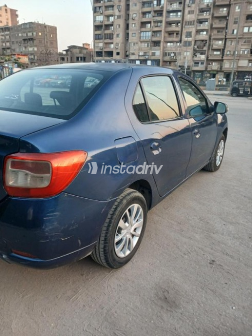 Renault Logan 2016 Blue Automatic Used for Sale in El Haram - 3