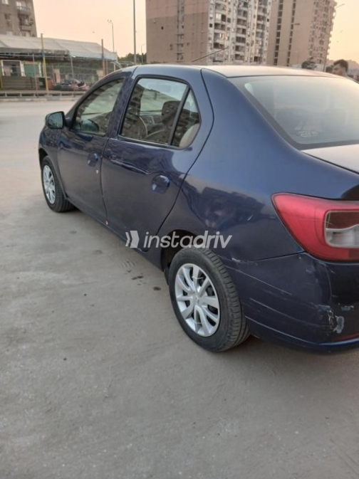 Renault Logan 2016 Blue Automatic Used for Sale in El Haram - 4