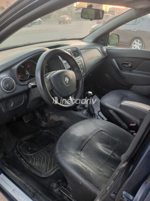 Renault Logan 2016 Blue Automatic Used for Sale in El Haram - 6