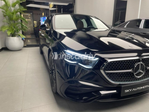 مرسيدس E 200 2025 أسود أوتوماتيك مستعملة للبيع في القاهرة - 1