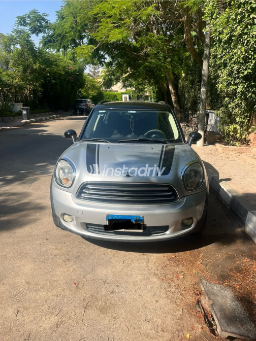 مينى كانترى مان 2011 فضي أوتوماتيك مستعملة للبيع في القاهرة - 6