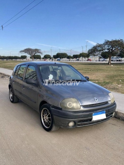 Renault Clio 2001 Gray Manual Used for Sale in Ismailia - 1