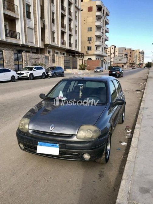 Renault Clio 2001 Gray Manual Used for Sale in Ismailia - 3