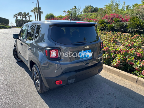 Jeep Renegade 2022 Dark Gray Automatic Used for Sale in Giza - 10