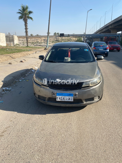 Kia Cerato 2012 Gray Automatic Used for Sale in Cairo - 5