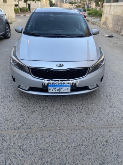 Kia Cerato 2016 Silver Automatic Used for Sale in El Mahalla - 2