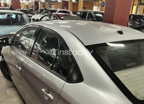 Toyota Yaris 2016 Silver Automatic Used for Sale in Damietta - 1