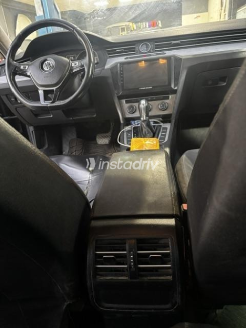 Volkswagen Passat 2017 Dark Red Automatic Used for Sale in 6 October - 4
