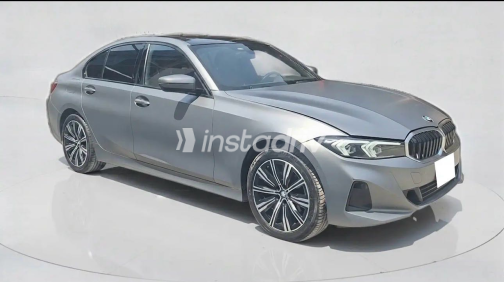 BMW 320 2024 Silver Automatic Used for Sale in Tanta - 4