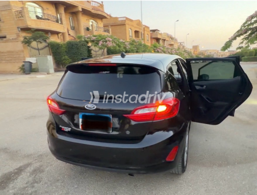 Ford Fiesta 2018 Black Automatic Used for Sale in Cairo - 4