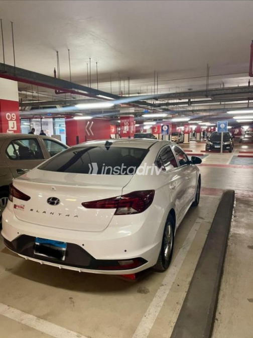 Hyundai Elantra AD 2025 White Automatic Used for Sale in Greater Cairo ( Cairo + Giza) - 4