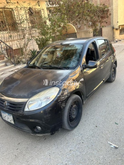 Renault Sandero 2013 Dark Gray Automatic Used for Sale in Mokattam - 2