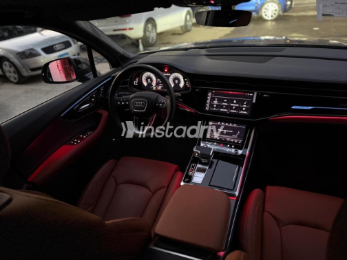 Audi Q7 2024 Black Automatic Used for Sale in Nasr city - 9