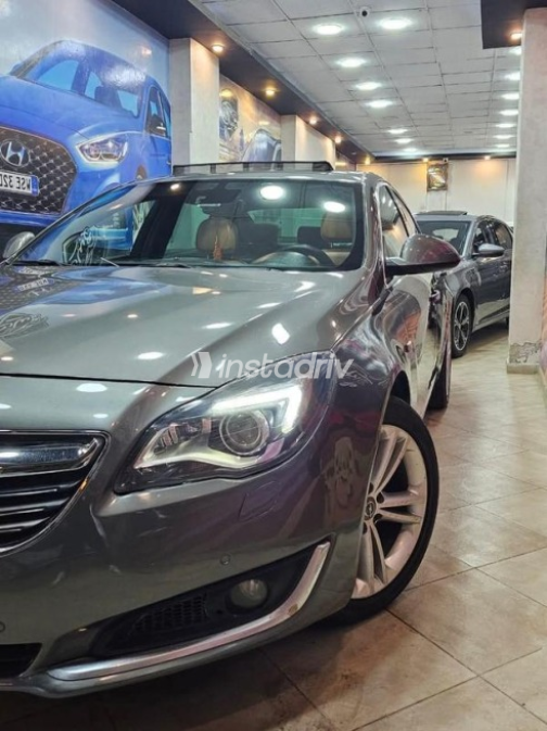 Opel Insignia 2017 Silver Automatic Used for Sale in El Mahalla - 3