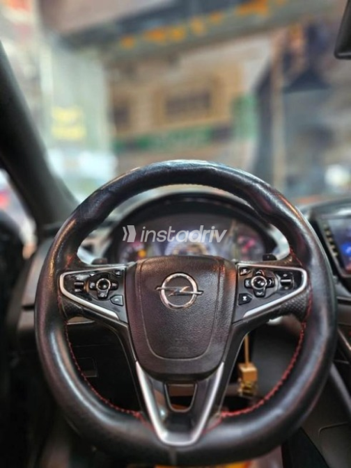 Opel Insignia 2017 Silver Automatic Used for Sale in El Mahalla - 8