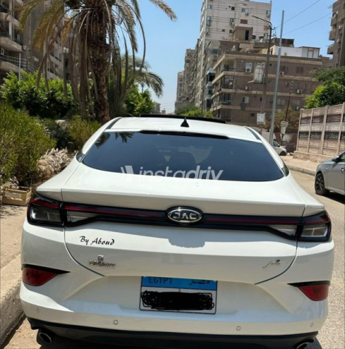 جاك J7 2023 أبيض أوتوماتيك مستعملة للبيع في مصر الجديدة - 6