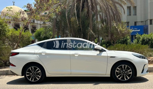 جاك J7 2023 أبيض أوتوماتيك مستعملة للبيع في مصر الجديدة - 7
