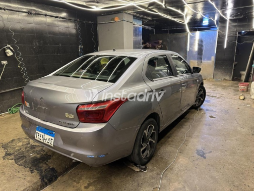 Citroën C Elysee 2022 White Automatic Used for Sale in Greater Cairo ( Cairo + Giza) - 4